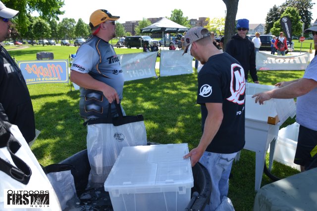 DC8D2A61-0559-4A14-A1C0-5467DC5233F8