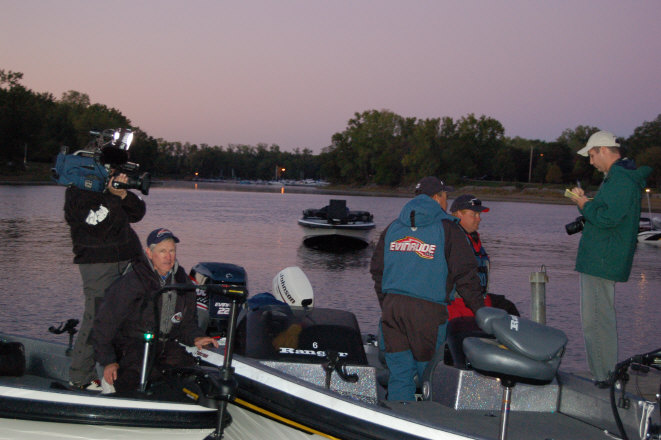 DC930303-B49E-49E3-BCCB-4390A8F62D03