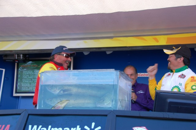 DCA37733-B46D-4C47-A054-3060F251FFB5