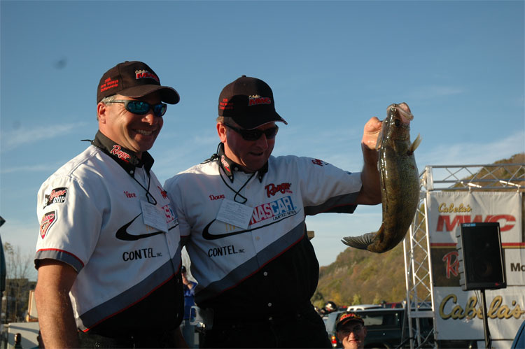 DCD451EE-9F7D-40C5-9863-5E91355D5F59