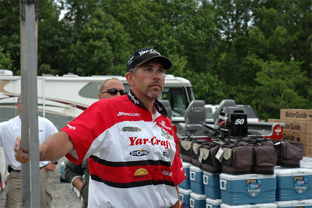 DCFC6BA5-4BEF-4183-9CDF-CFFF0832C652