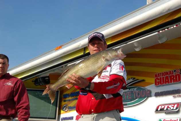 DD254BC6-D1AC-4F86-8653-319ABCC78286