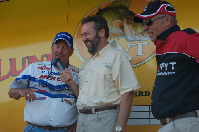 DD33030D-4057-42E2-9F3F-2AF37C1736DF