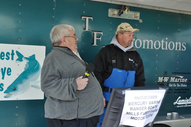 DD6793CE-688B-41DE-BD0E-4B0A6C4B52A9