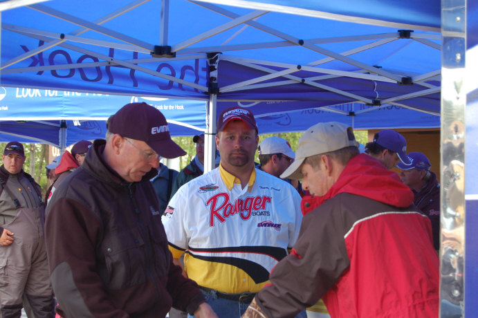 DD8D265E-1EC4-46BA-B890-C581E3A9CC24