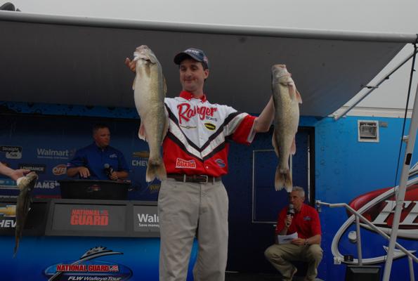 DDA9BC5F-1683-45A2-A621-521F674FFC74