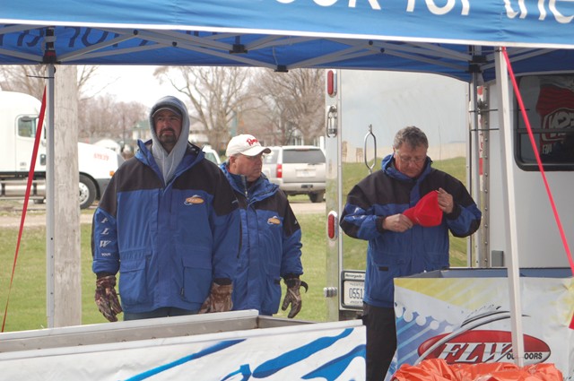 DDBD00C7-27E9-4C50-B40D-923EA1BDB3E6