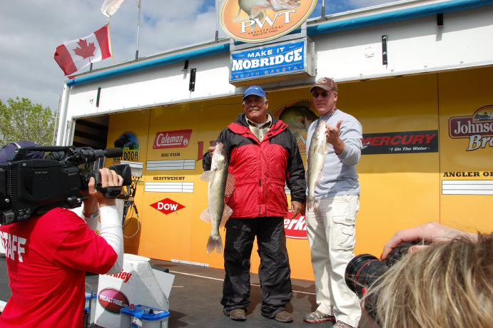 DDCC5294-5D24-4E7A-929E-0122958D88F1