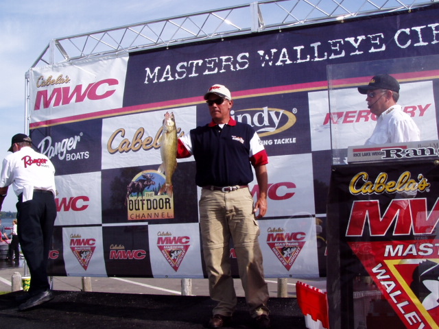 DDD61325-6CF0-48ED-A3F6-5B10C0D96ACD