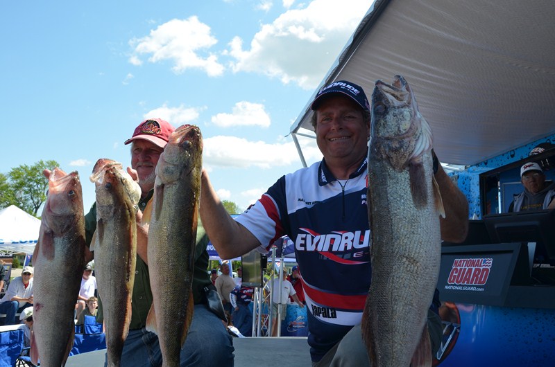 DDDD04DD-16B5-4354-86B4-8E054B1036BE