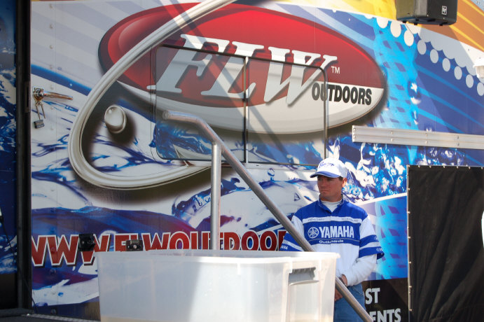 DDF6727D-A27F-4268-97B7-2E77337F3894