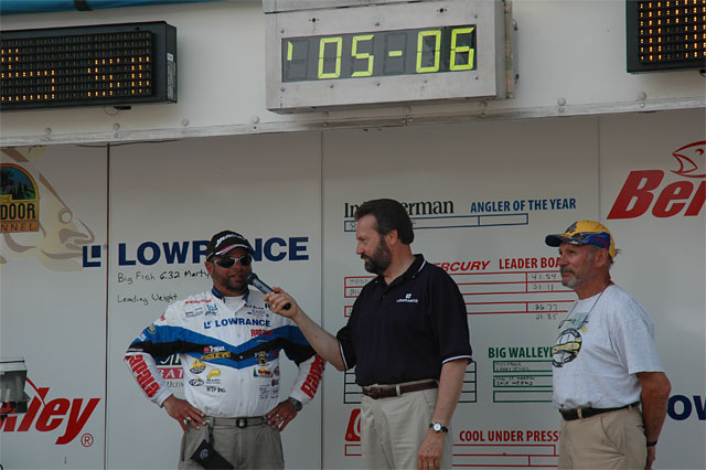 DE303303-606E-4436-9EDA-7353DCEDCC75