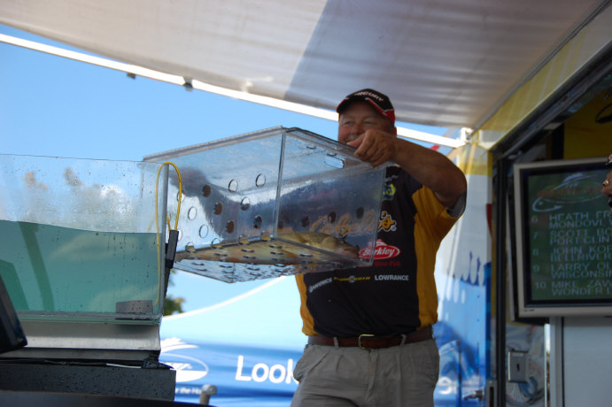 DE634864-0CE3-4310-91AA-F8BA0F8080BE