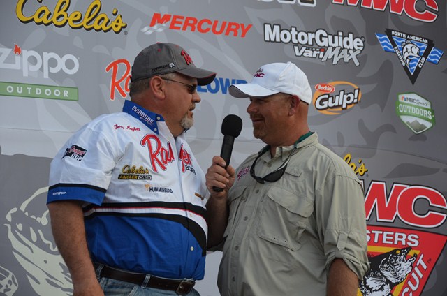 DE682997-B0B8-4014-8851-8C2428E8C97C