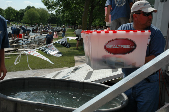 DE692982-19B4-485F-9B1A-DA5A1AE10A84