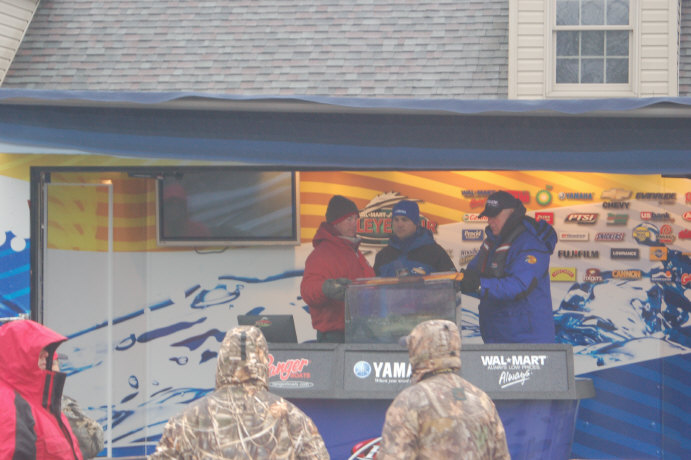 DE8832CB-4E15-4823-8244-AB141DC3F36A