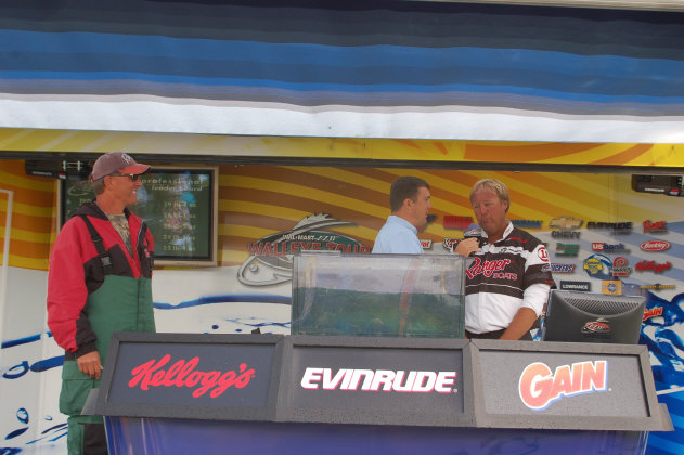 DED0C8A3-2CAA-4B1F-B776-38A8304B28AA