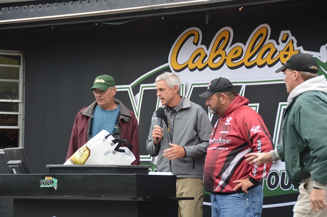 DED15B9D-03BD-4CE6-840C-7422C41A6953