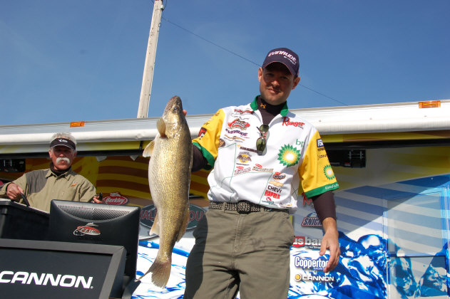 DEE5F3ED-E677-439F-A0AF-394B99E1CBB2