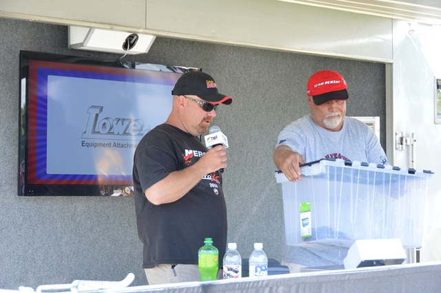 DEEA907E-C383-480C-A124-AF41507363D0