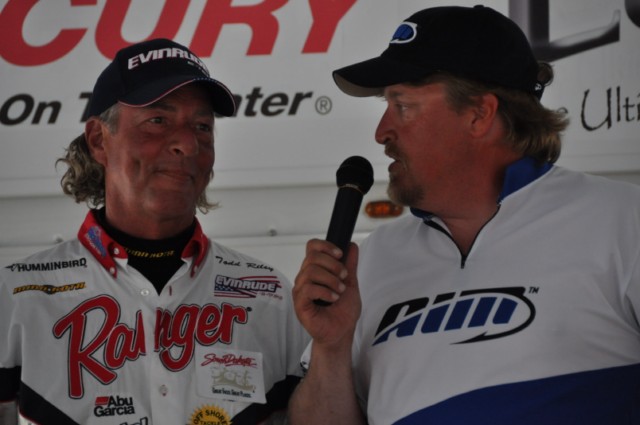 DF532E43-DC8F-41C4-B7E4-2F512D62B9BC