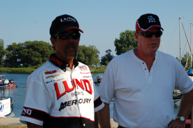 DF5E4FB6-0E6E-4941-805E-3D7BE88A1ED3