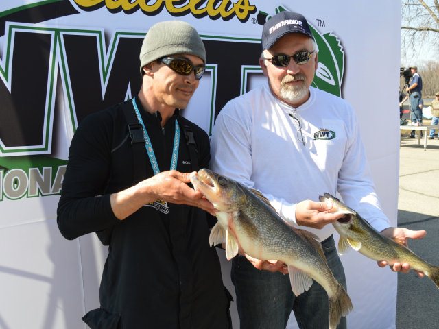 DF6686EB-415B-414E-BF92-CE9088B9C88A