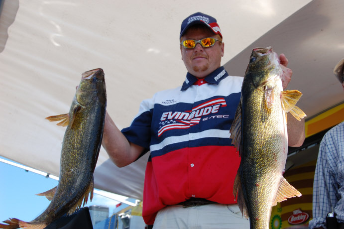 DF8EC253-BBD6-460C-88EA-90DD12663655