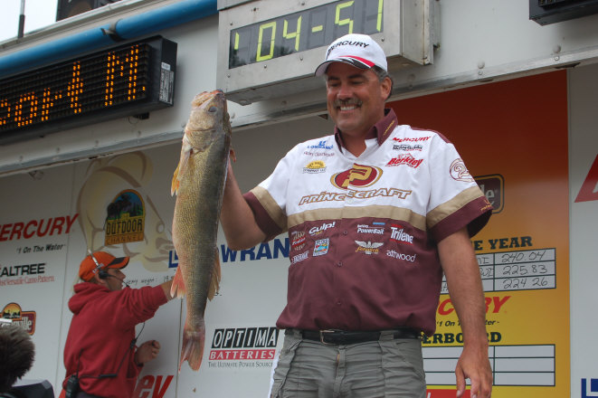 DF9980EE-253D-498F-BC2B-C0E1F36967A1