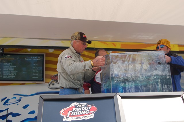 DFAA2F65-44F5-48EA-B6B5-2F5932DFE85B