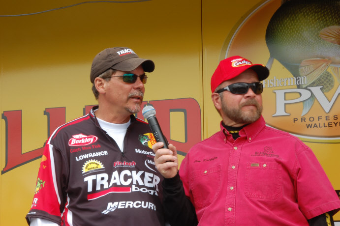 DFBAA784-C880-4826-BD0D-8262BEF43338