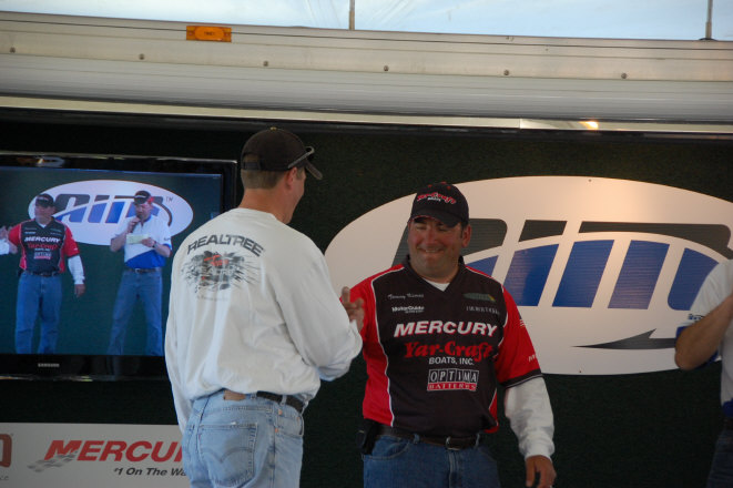 DFCD9D1C-D907-4B15-B79A-BA22610B4744