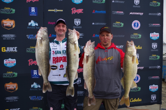 DFDE22ED-4D0E-426D-8EDE-548763651293