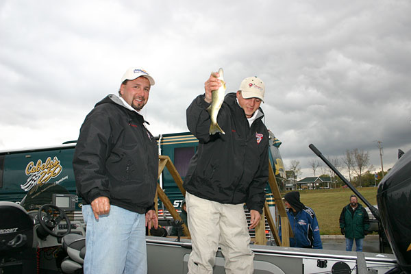 E027CCBC-3006-4F7B-8016-8AA610F28355