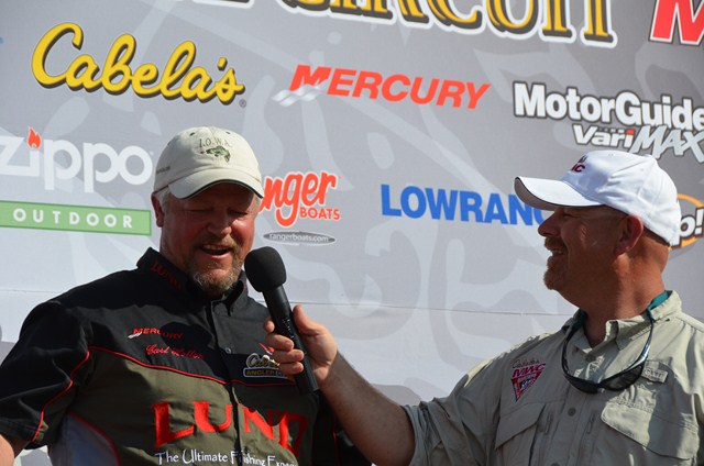 E034063F-953F-4E2E-AFA5-C01A2E5220E3