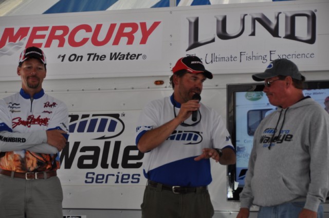 E0A8A002-A7A0-493F-9F72-2045B5229932