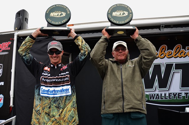 E0B5CB7C-3220-4FC3-9E28-4F606697D63B