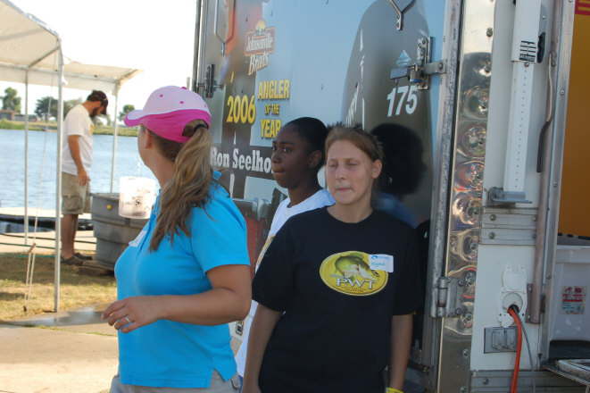 E0EA16EE-331D-485A-8BC6-55E835E926AA