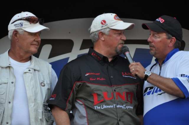 E16F090C-3F1C-4981-BAA8-BFA76EB6E365