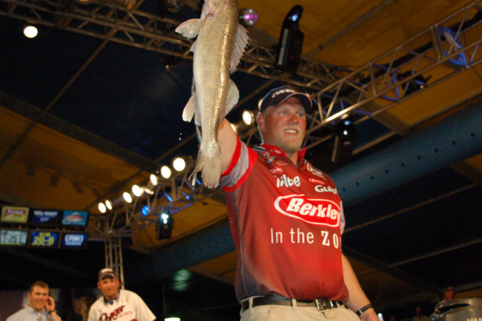 E1870C0D-5AD4-43C3-B4E1-598277D4B1F4