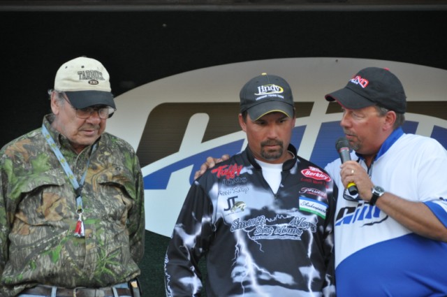 E1F861B6-B053-4323-80BB-3C8B00568048