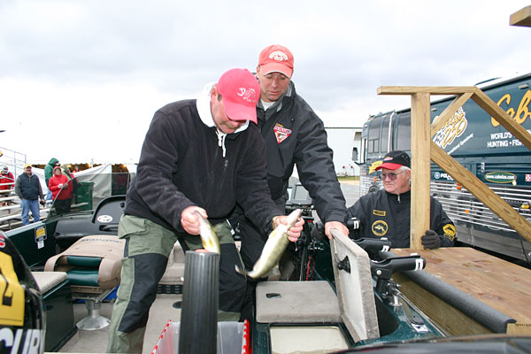 E266FF2A-83F6-464E-AA06-685852C7633B