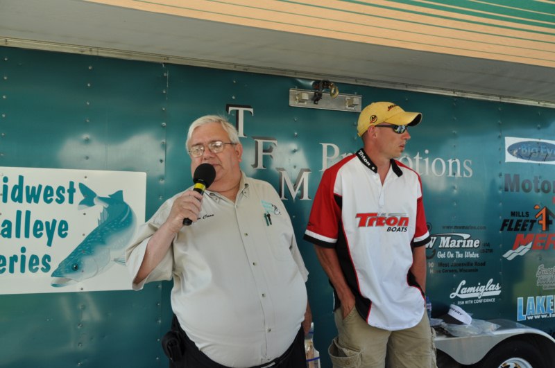 E26B759C-6878-484A-B9AD-04756D70D928