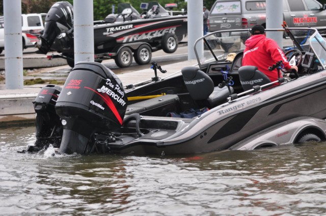 E2AC6D1E-4BD4-4F06-A5C0-0CF238A8B09D