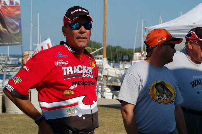 E2B773EB-7BA4-45A4-A8DC-6C9F5B373ACC