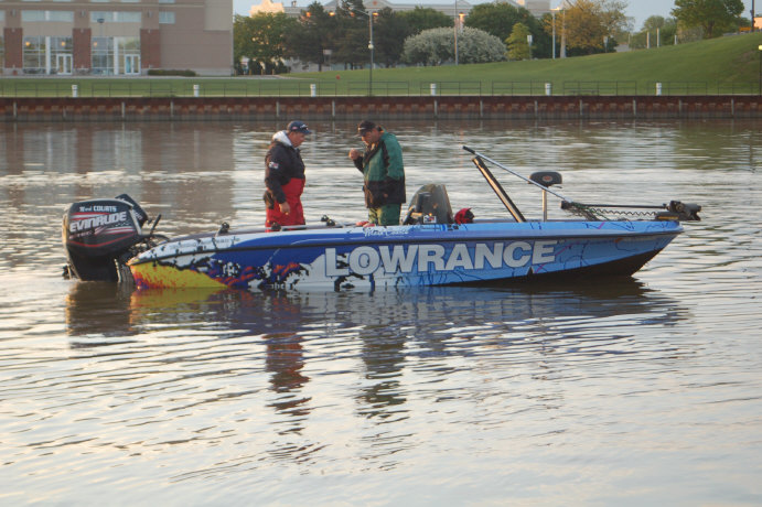 E2D2C9E5-252B-4CA0-A168-F6252BBF4EF7