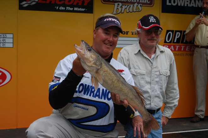 E2E442E9-BEA7-48CE-AF10-C76F3A7B4814