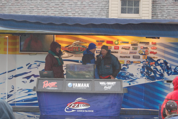 E2E7D891-7803-49FF-B1BA-A3126599ADF7