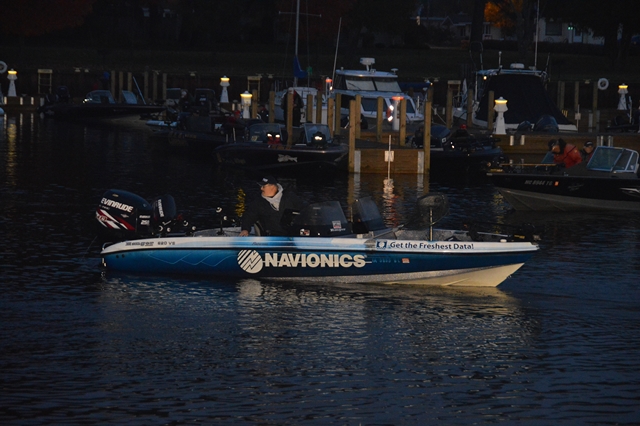 81649331-3927-4BF0-BB7B-43B6272376F8