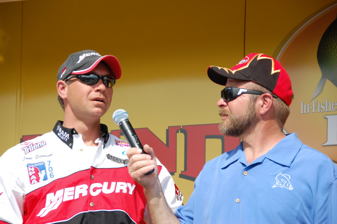 E327BBCA-FFC6-48BE-9C04-6883F9976CE3